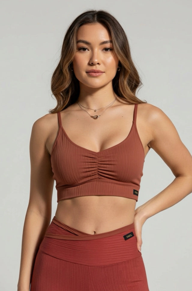 Top franzido jacquard marrom