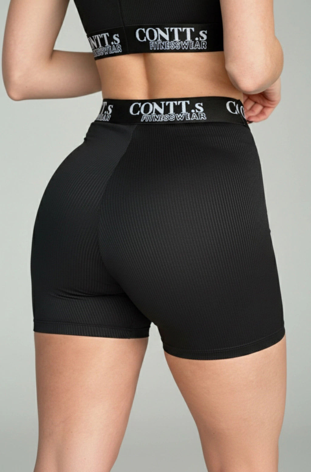 Conjunto Short Comum de Elástico e Top