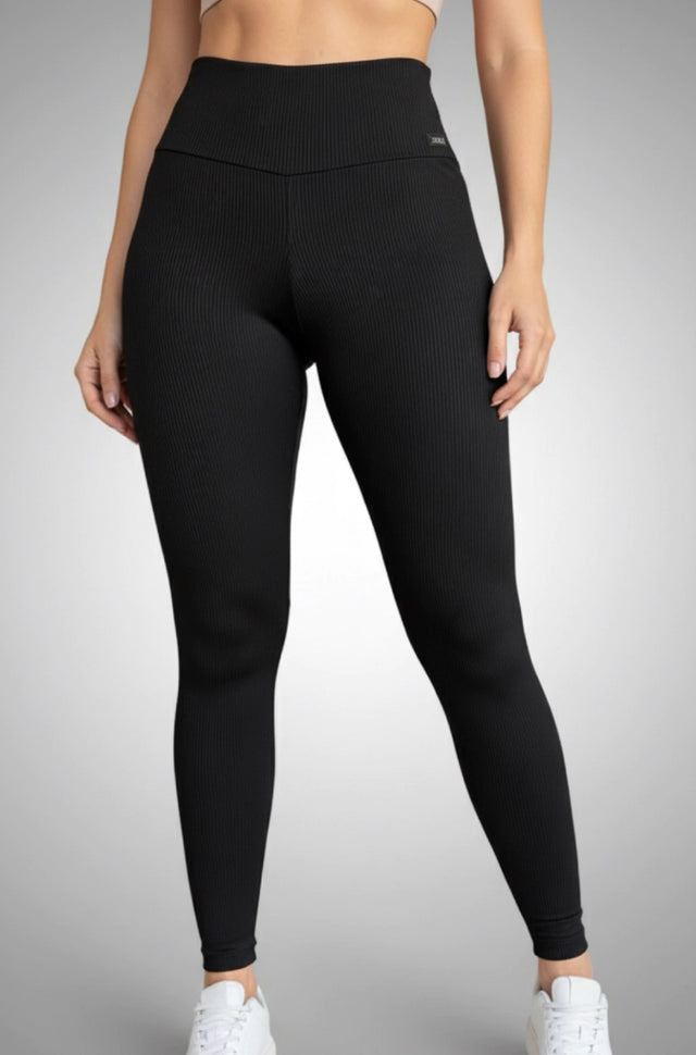 Legging basic empina bumbum cintura alta preta